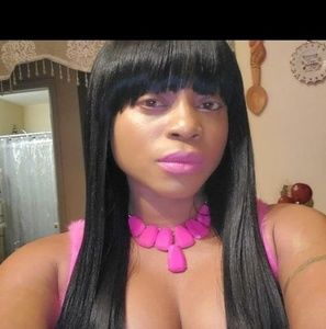 Meet your Posher, Carmelita